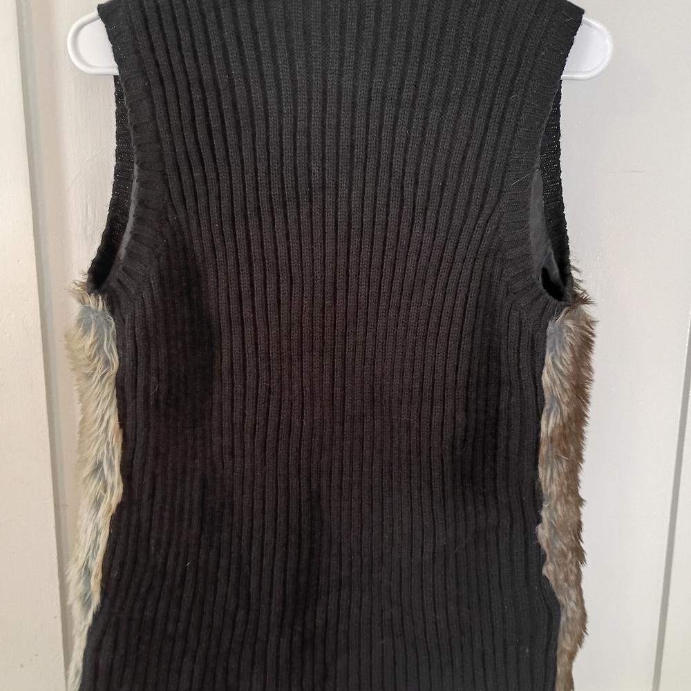 Faux Fur Vest in Brown and Black - Picture 4 of 4